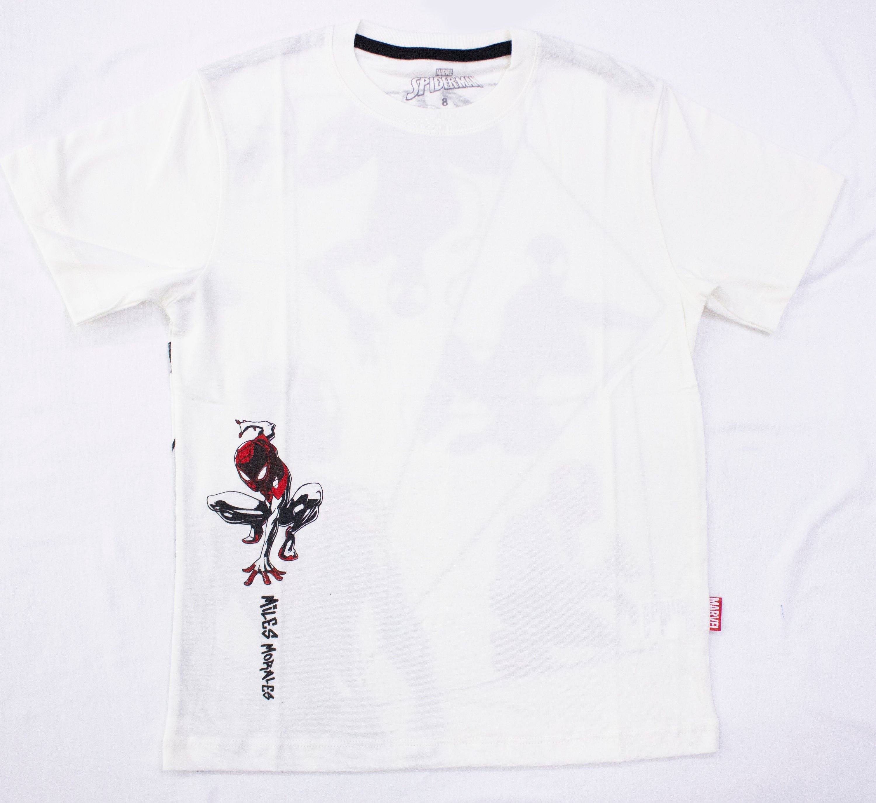 POLO BASICO MC MARFIL SPIDERMAN NIÑO